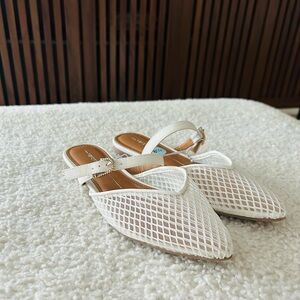 REPORT Raberta Mesh White Slides 8.5 NWT